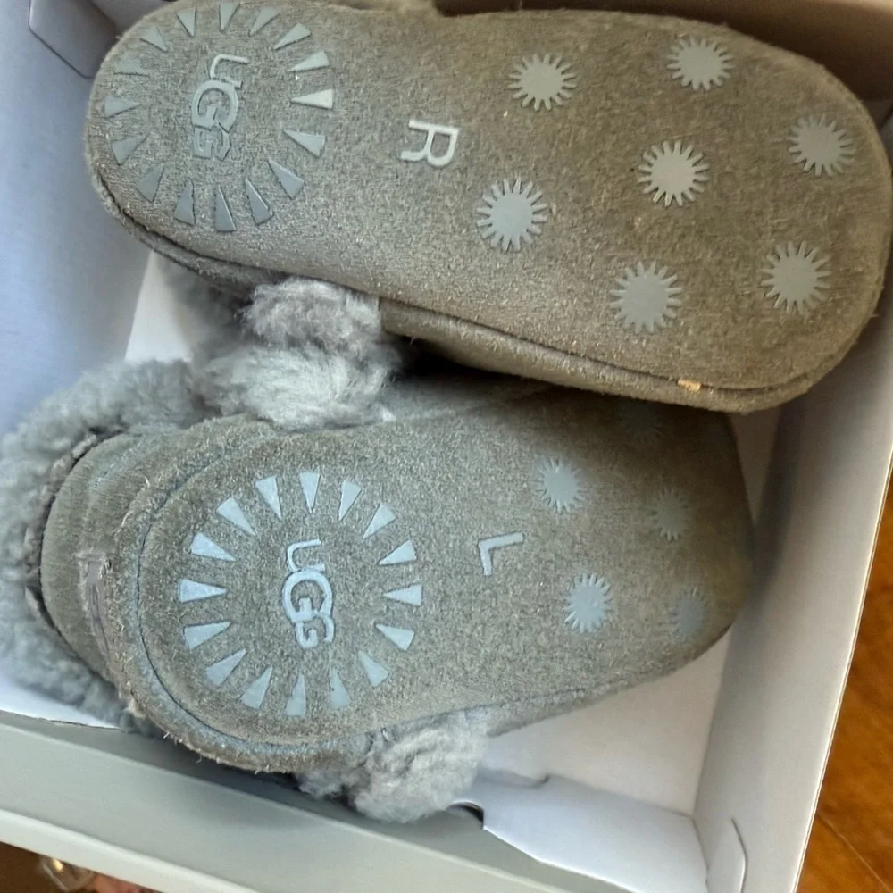 Ugg Baby Size 2/3 Boots Booties 6-12 Month grey Suede Winter
